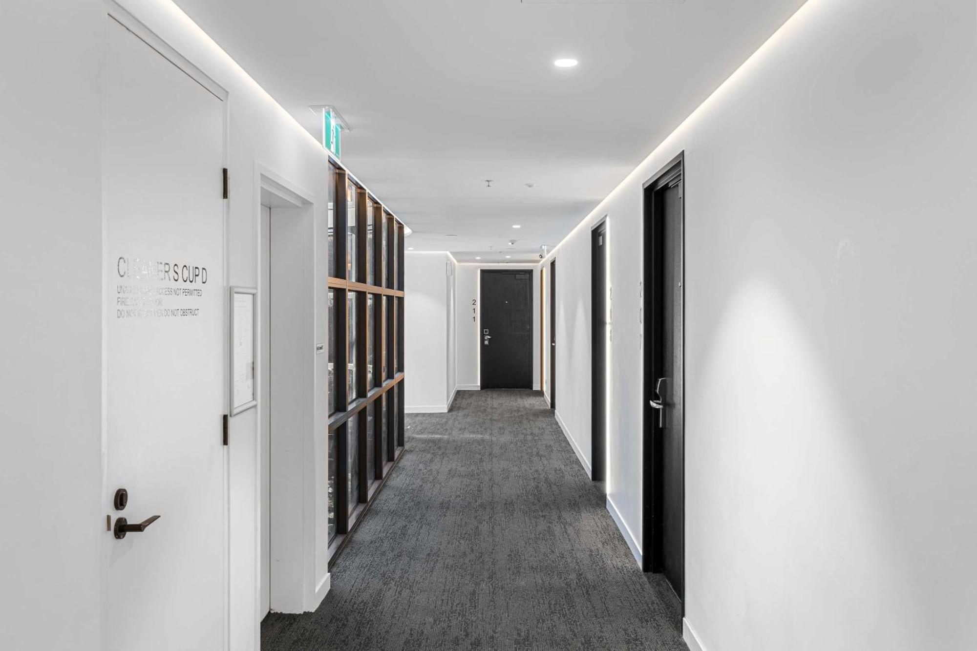 Clarion Apartments South Melbourne Exterior photo